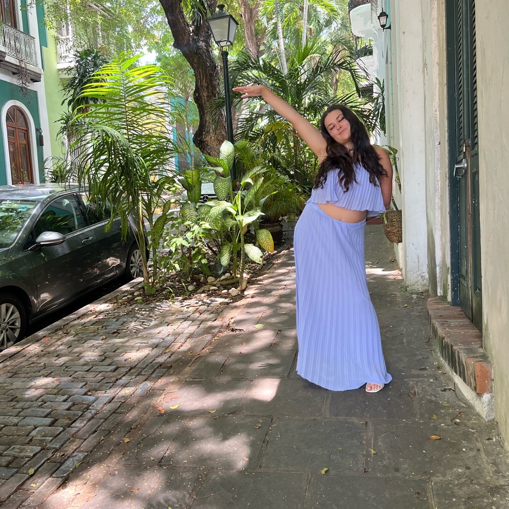 Profile Picture 2 Piece Set